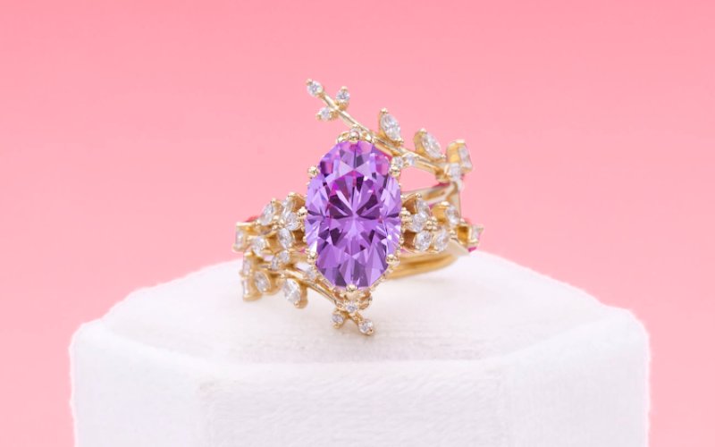 CustomMade Jewelers — Jewelry designer in Cambridge