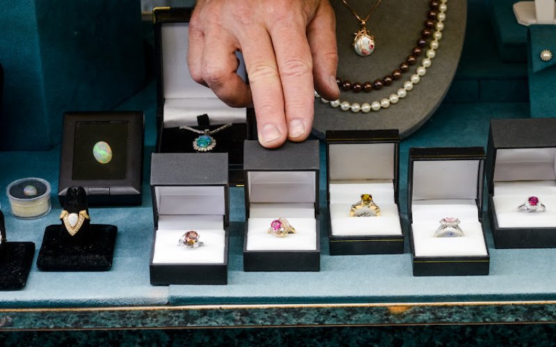 Foster's Fine Jewelry — Jewelry store in Carlsbad