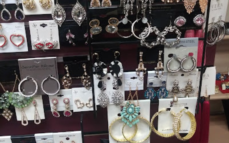 Chapman's Jewelry & Gifts