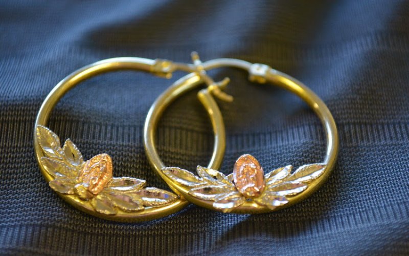 Angel's Touch Jeweler