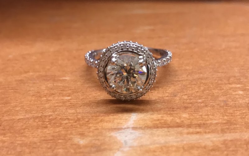 Goldsmith's Diamonds & Design — Jewelry store in Medford