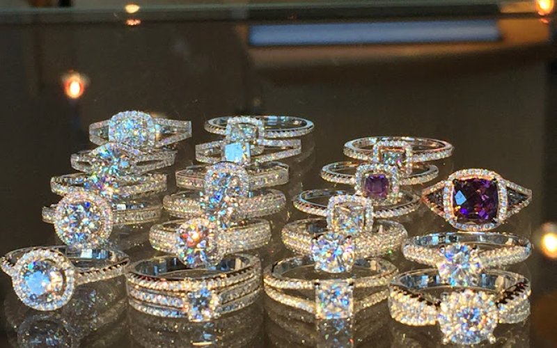 M O S H I R I Jewelry