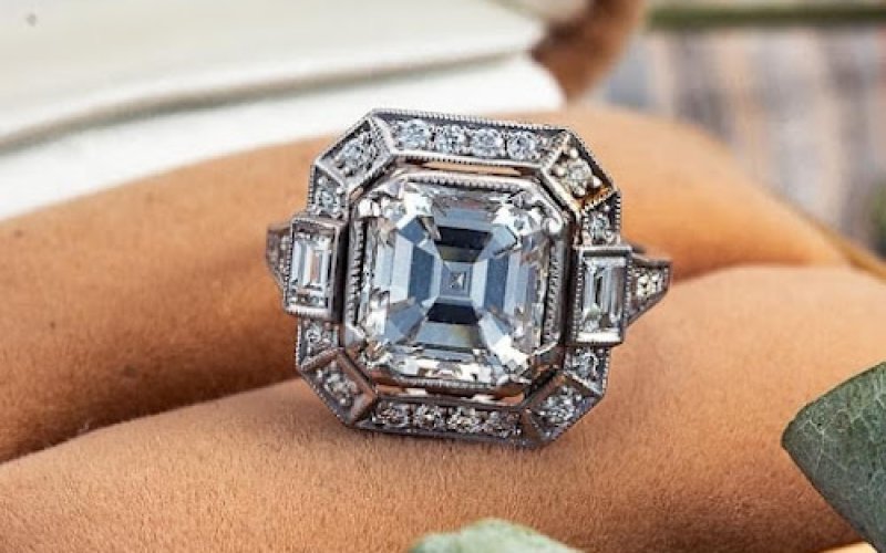 Ashley's Jewelers — Jewelry store in Raleigh