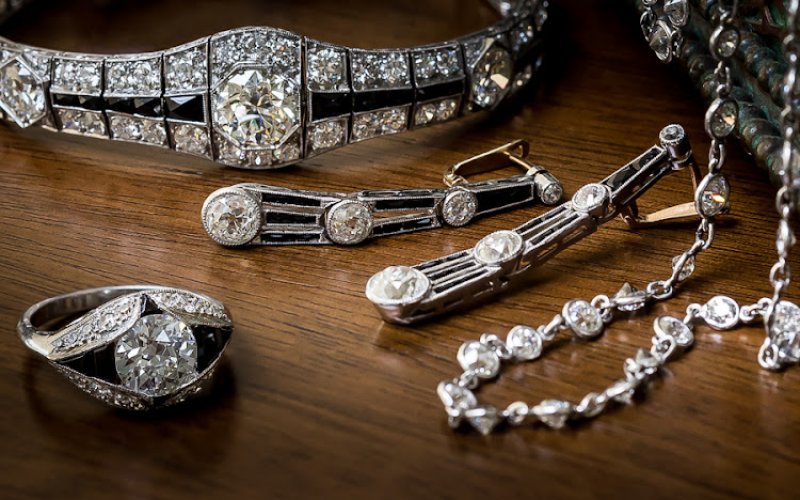 Lang Antique & Estate Jewelry