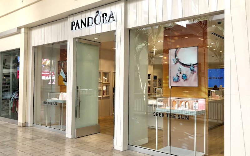 Pandora Jewelry — Jewelry store in San Mateo