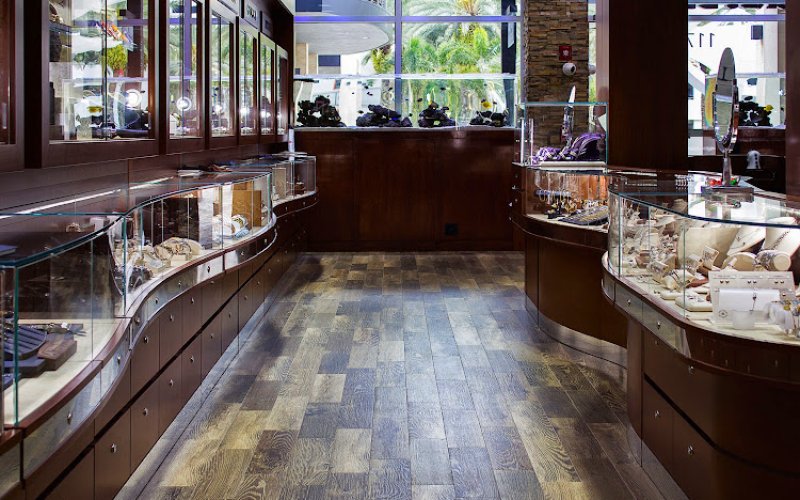 Diamonds Direct — Jewelry store in St. Petersburg