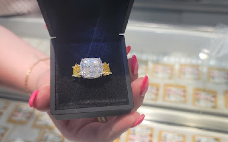 Ideal Jewelers — Jewelry store in Yonkers